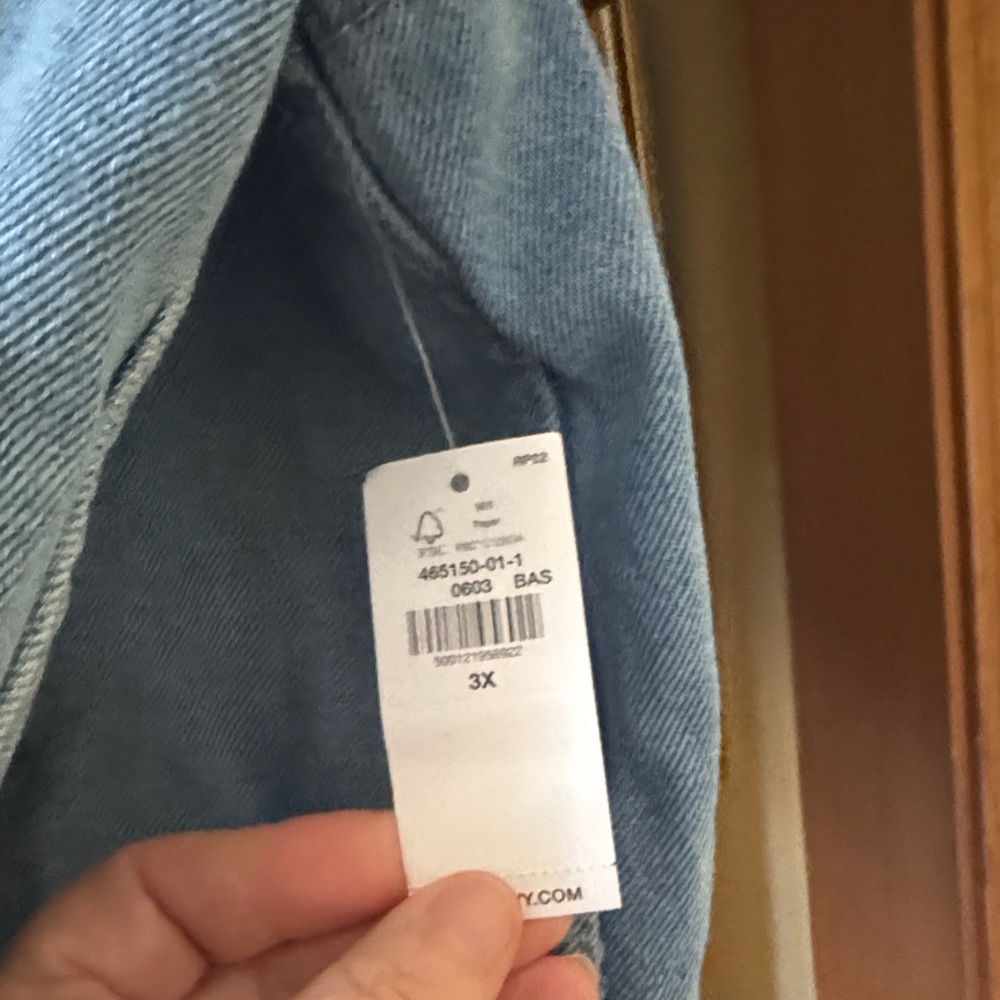 Old Navy Classic Blue Denim Jacket - Picture 2 of 3